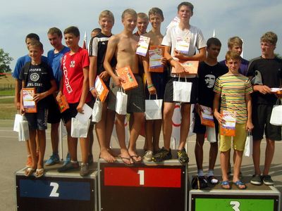 2. posma pirmo vietu ieguvēji G grupas zēni: Kristaps Neifelds, Kurts Dane, Valters Odzuls, Edgars Zingniks un Jānis Zvirbulis.  